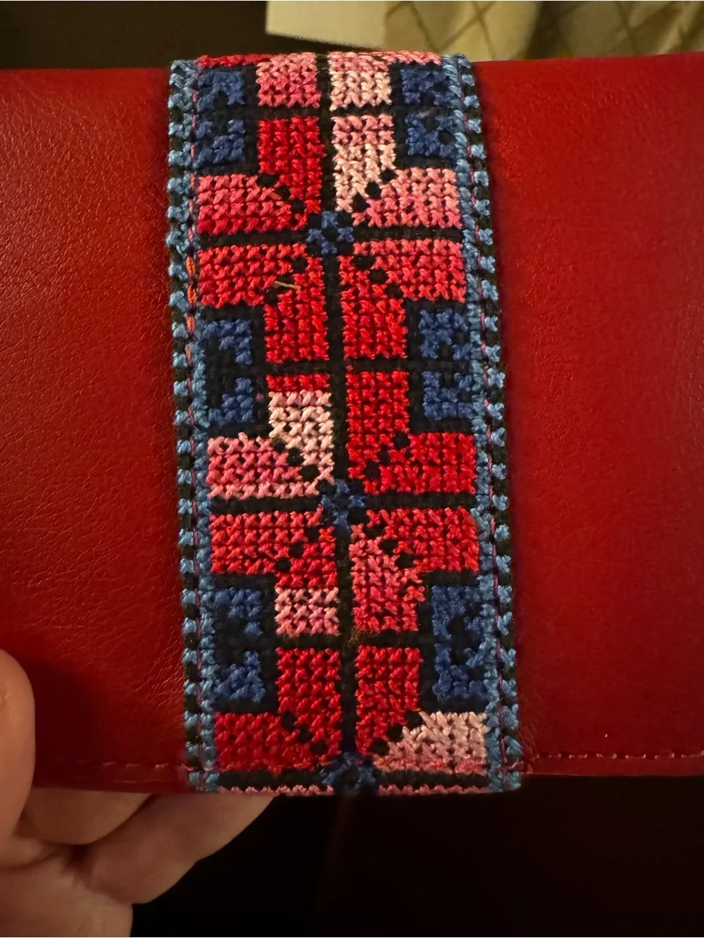NWT Women's red leather wallet with card slots. Palestinian embroidery on front